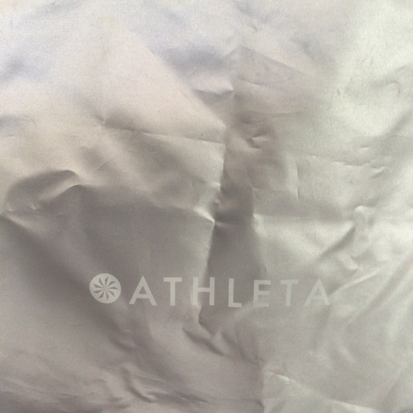 ATHLETA METALLIC SILVER DRAWSTRING REUSABLE BAG - Picture 7 of 9